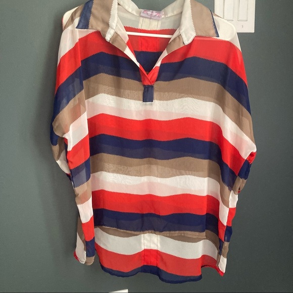 Romeo and Juliet off the shoulder loose fitting collared shirt size small - Picture 1 of 8